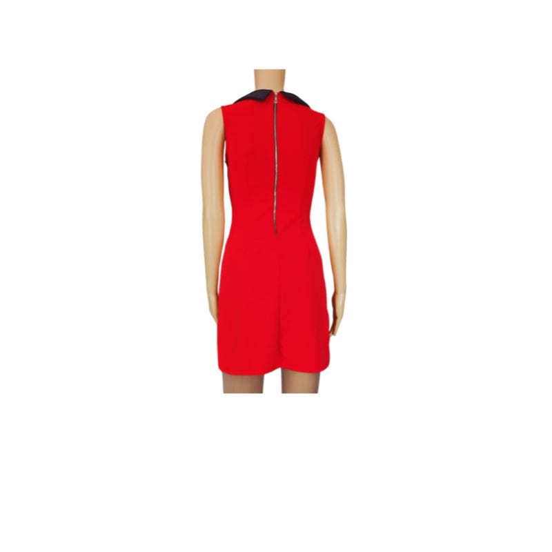 la petite robe rouge dos