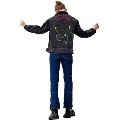 veste pokemon fond blanc