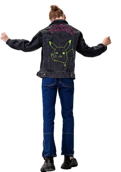 veste pokemon fond blanc